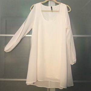 White dress with open sleeves